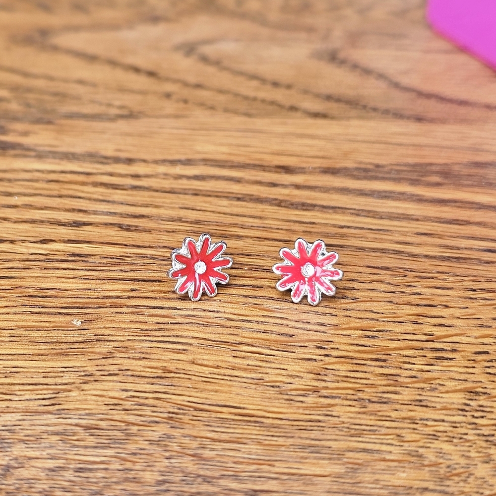 Red Flower Stud Earrings ~ EUC